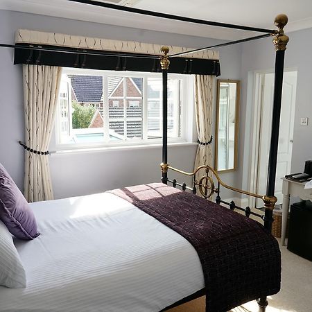 White-Sails Bed and Breakfast Stratford-upon-Avon Esterno foto