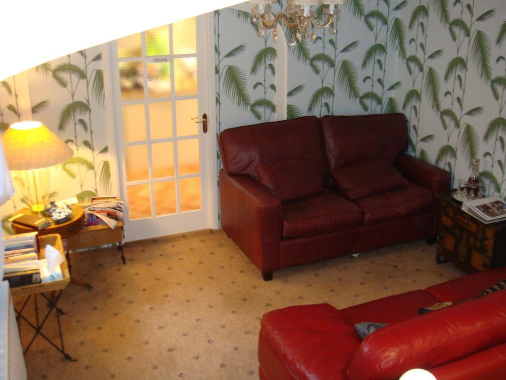 White-Sails Bed and Breakfast Stratford-upon-Avon Esterno foto